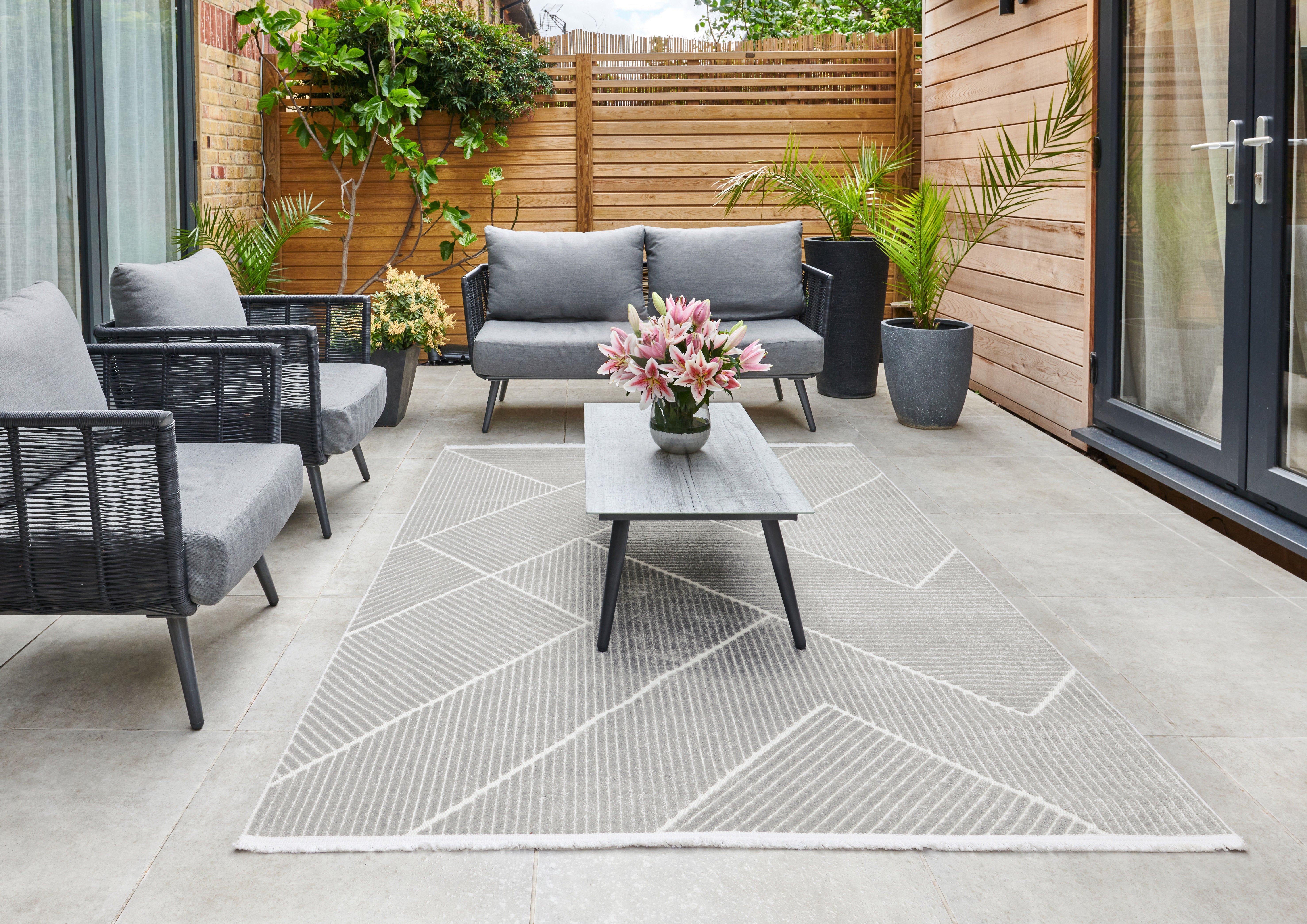 Concept Looms Jazz JAZ17 Silver Indoor/Outdoor Rug